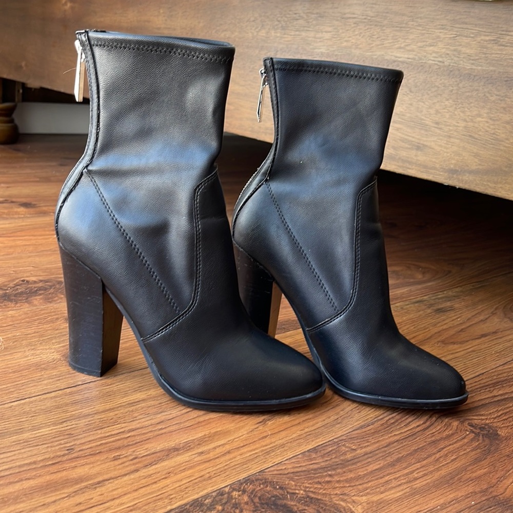 Aldo Heel booties